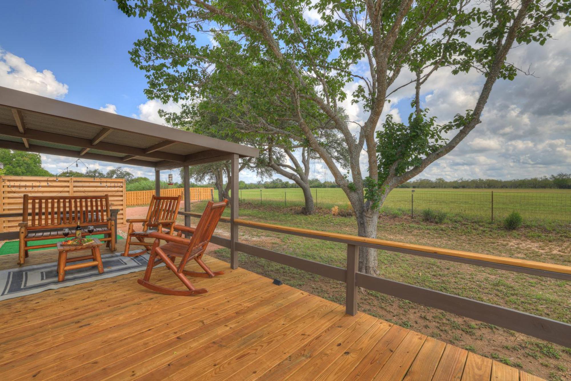 Sage: Peaceful Hill Country Retreat With Hot-Tub! Villa Fredericksburg Eksteriør bilde